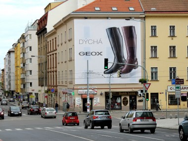 Obrázek pro článek - „Geox dýchá“ OOH reklamní kampaní