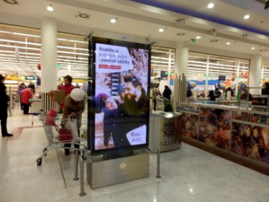 Obrázek pro článek - České aerolinie a.s. na digiCLV panelech v obchodních centrech