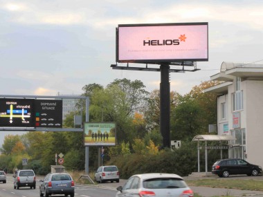 Obrázek pro článek - Informační systémy Helios po roce zpět na digiboardech v Praze