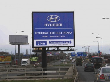 Obrázek pro článek - Hyundai Centrum Praha na nepřehlédnutelném double bigboardu