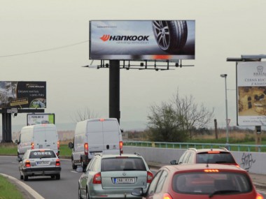 Obrázek pro článek - Korejský výrobce pneumatik Hankook Tire na reklamních plochách v Praze a Ostravě