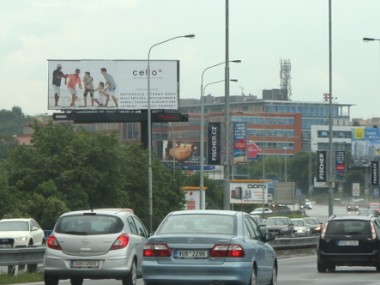 Obrázek pro článek - Nádech pánské francouzské módy Celio na bigboardech v Praze