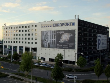 Obrázek pro článek - Nová reklamní plocha na letišti Václava Havla