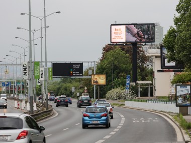 Obrázek pro článek - Moderní zpracování historické klasiky na digiboardech - Král Artuš