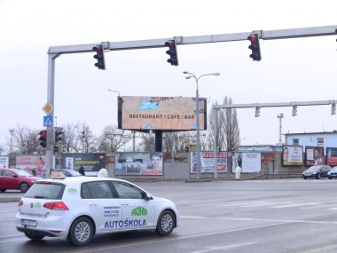 Obrázek pro článek - Digiboardy máme i na Slovensku, jeden si vybrala bratislavská restaurace Savage Garden