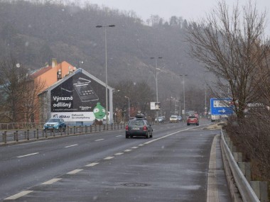 Obrázek pro článek - Velkolepá štítová plocha na Praze 5 slouží pro rok 2018 klientovi Alza
