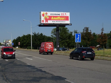 Obrázek pro článek - Bigboardy po Brně informovali o otevření nové pobočky BauMaxu