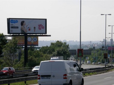 Obrázek pro článek - DBK Budějovická ve venkovní reklamě